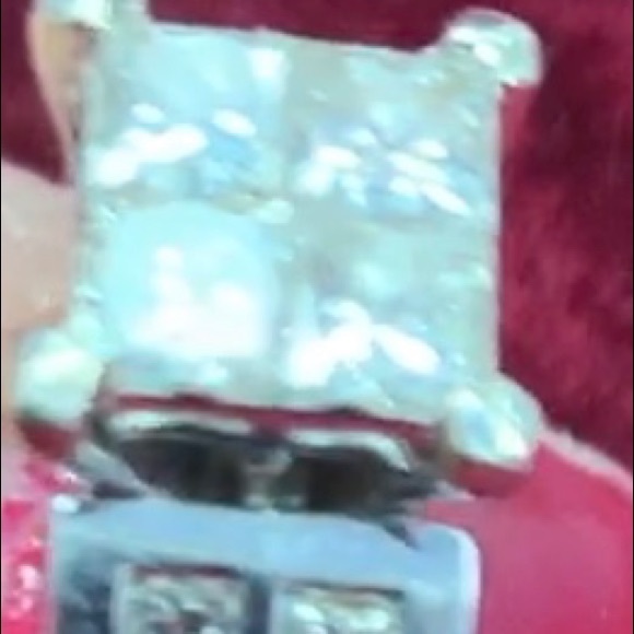 Engagement Ring - Picture 4 of 4